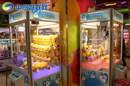 該如何運(yùn)用物聯(lián)網(wǎng)卡突破娃娃機(jī)的痛點(diǎn)？